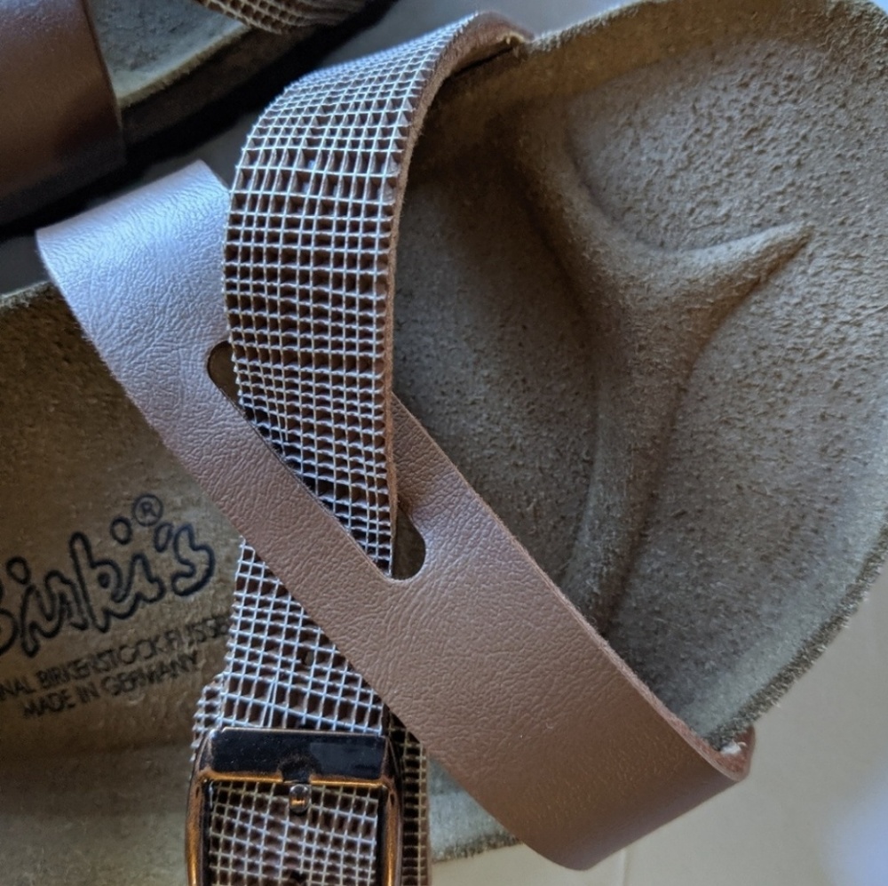 NWOB Birkenstock Birki's Sz 7 Women's Sandals